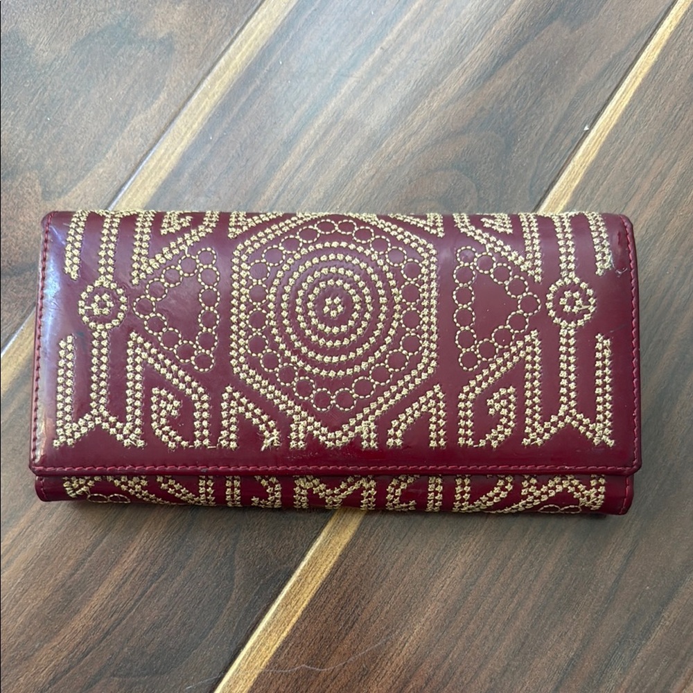 Elegant Burgundy wallet with Gold/Yellow embroidery